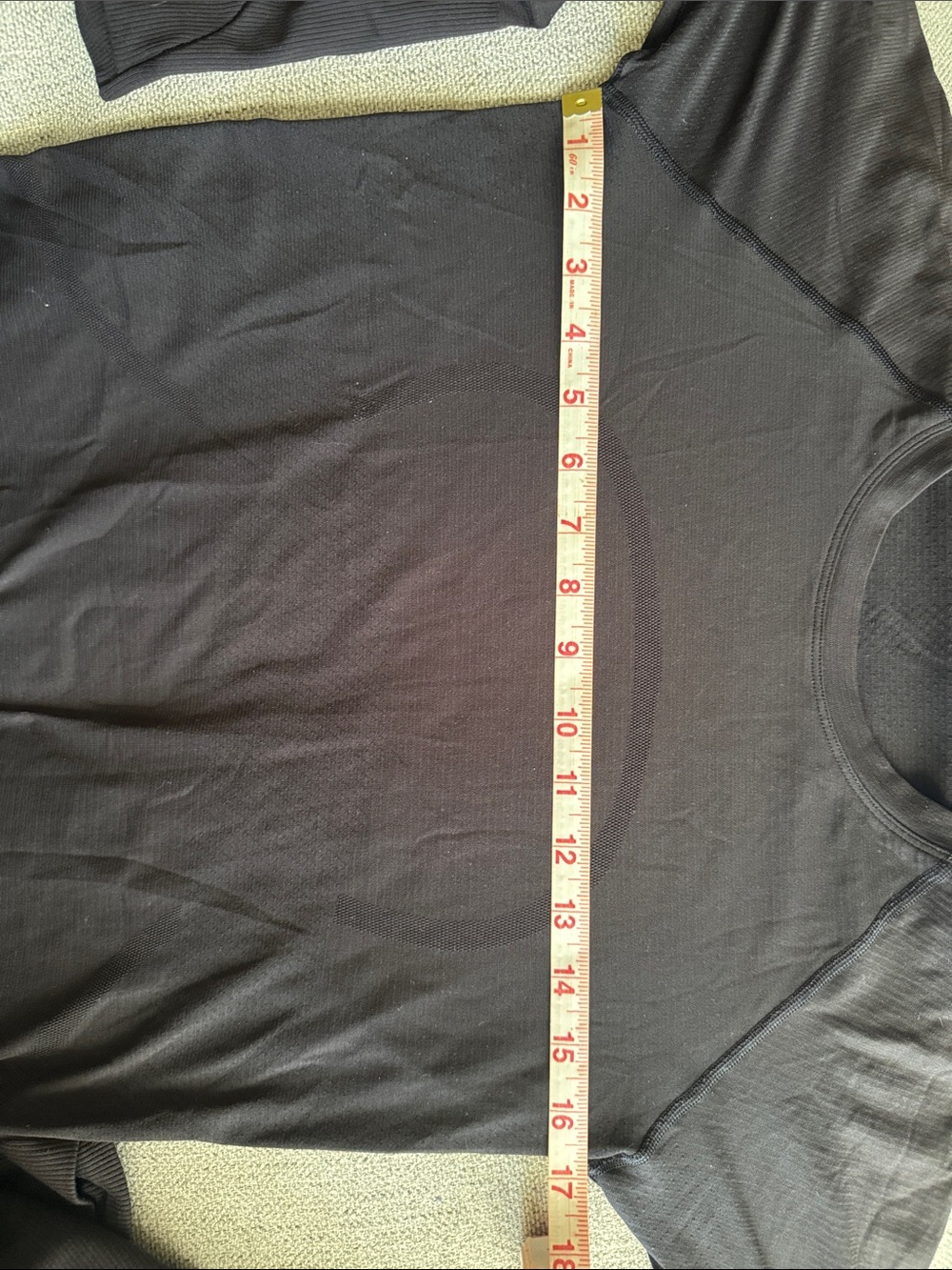 lululemon Black Swiftly Tech Long-Sleeve Shirt 2.0 *Hip Length - Picture 3 of 4
